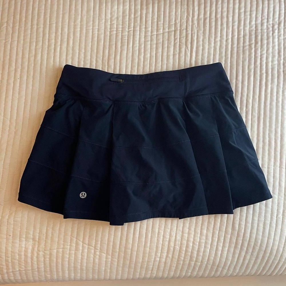 Lululemon pace rival skirt